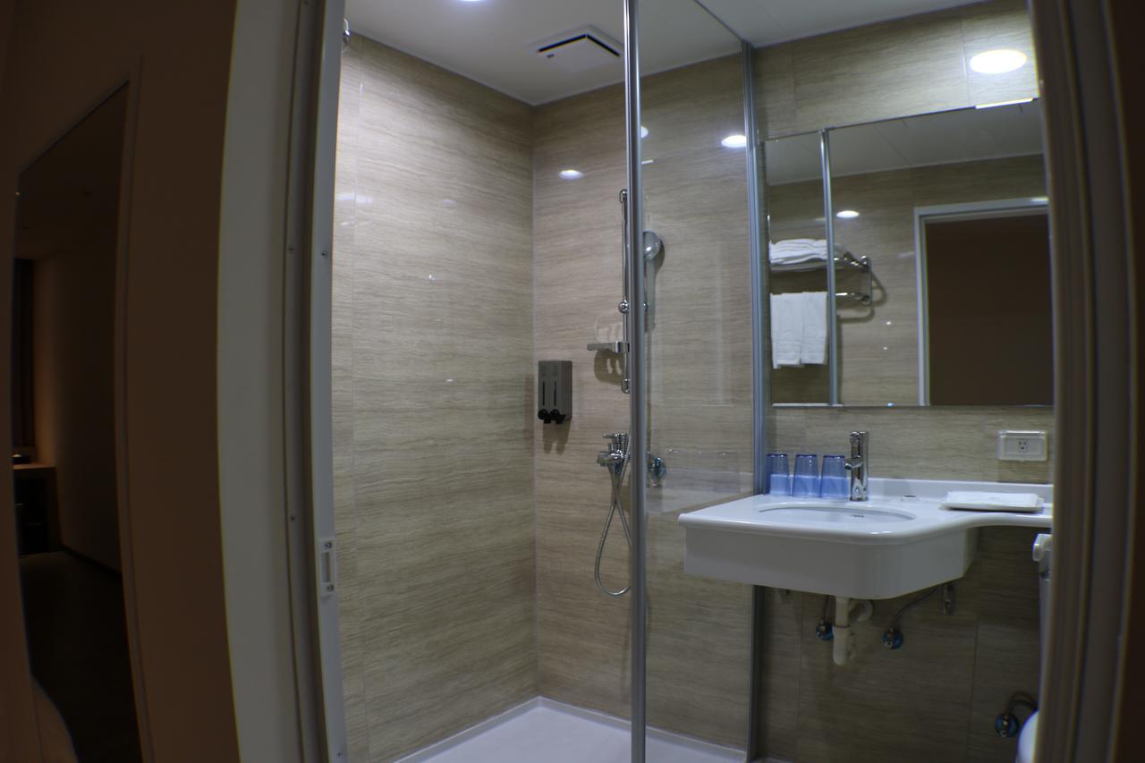 גאושיונג Mingli Hotel מראה חיצוני תמונה